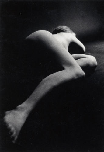 Reclining Nude, black and white, silver gelatin print